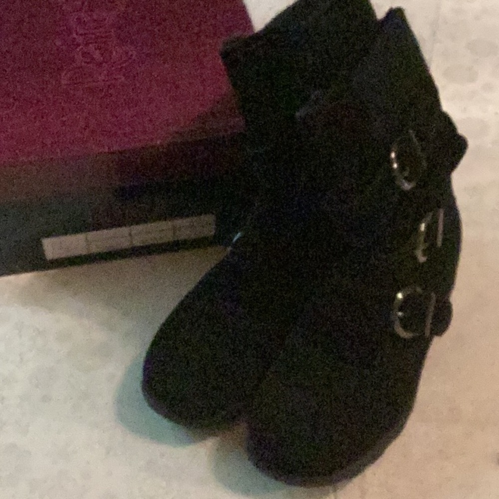 New Refresh boots